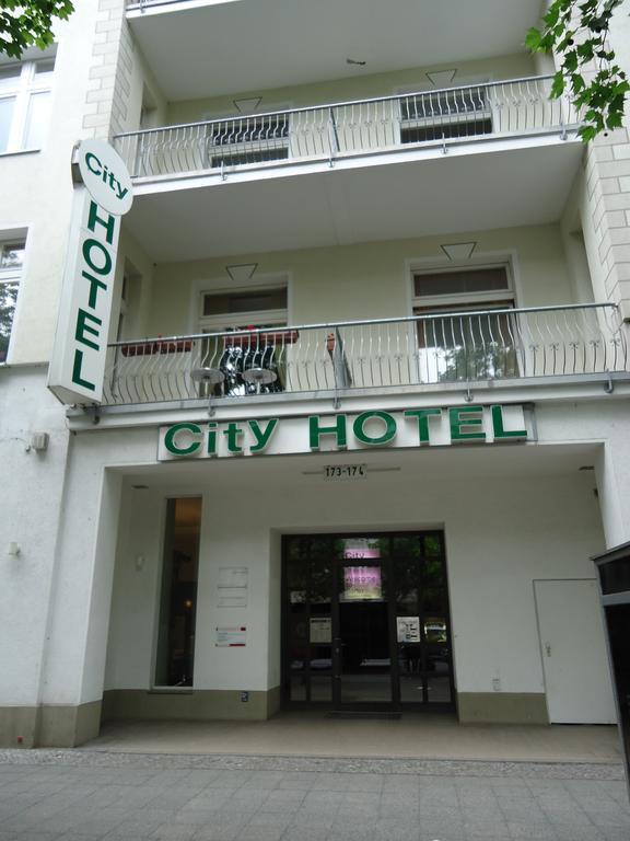 Am Kurfuerstendamm 3* Berlijn