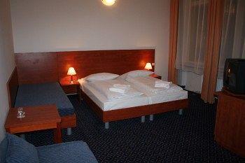 Am Kurfuerstendamm 3* Berlijn